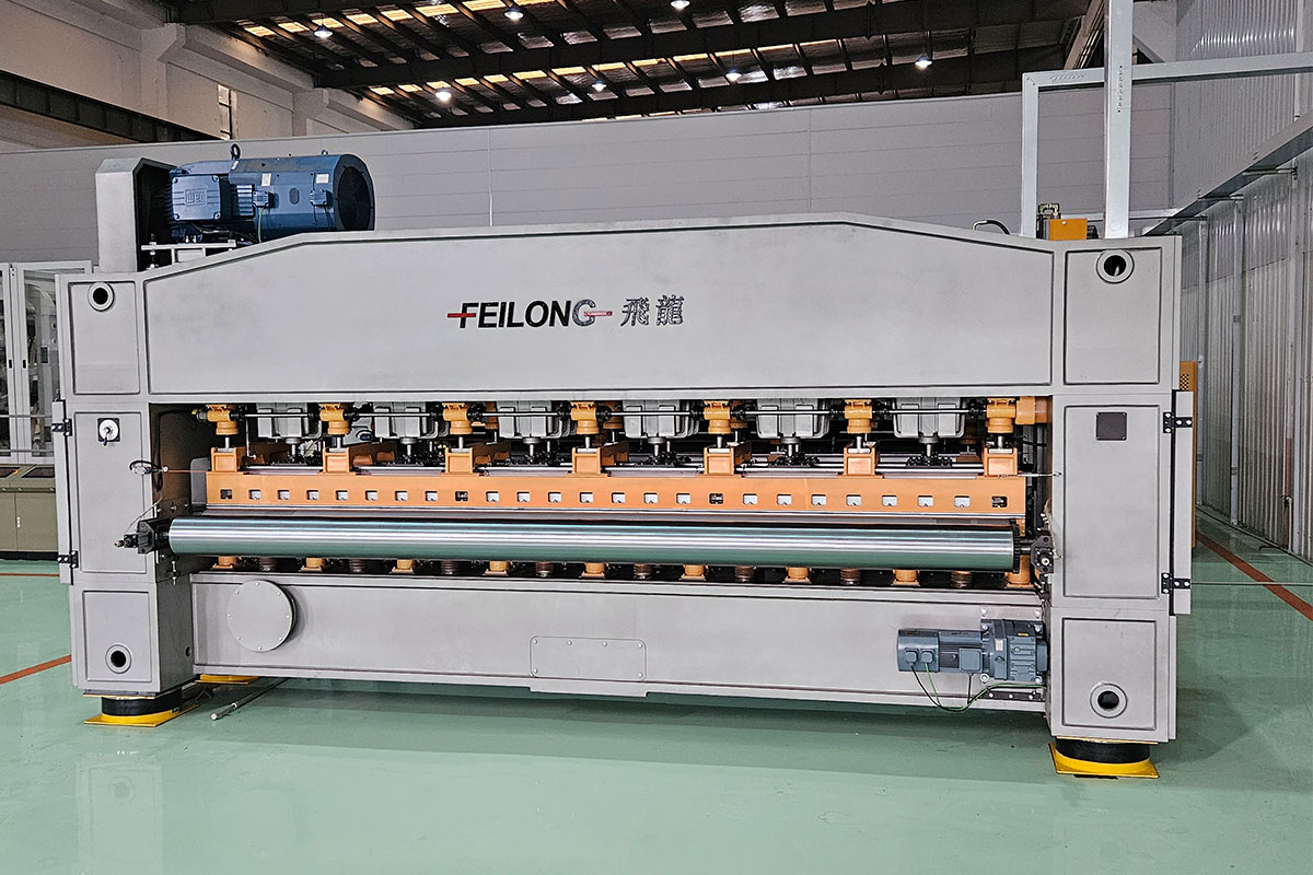 Main needle loom